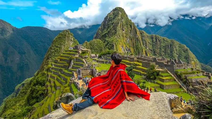 From Cusco: Machu Picchu 2-Day Inca Trail - Day 1: Wiñay Wayna trail, endemic plants, and the Inti Punku reveal