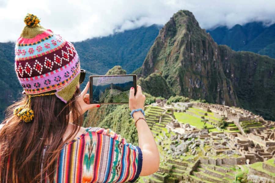 From Cusco:MachuPicchu Excursion 1 day plus Ticket and Train - The Ollantaytambo train to Aguas Calientes: where the Andes turn into your schedule