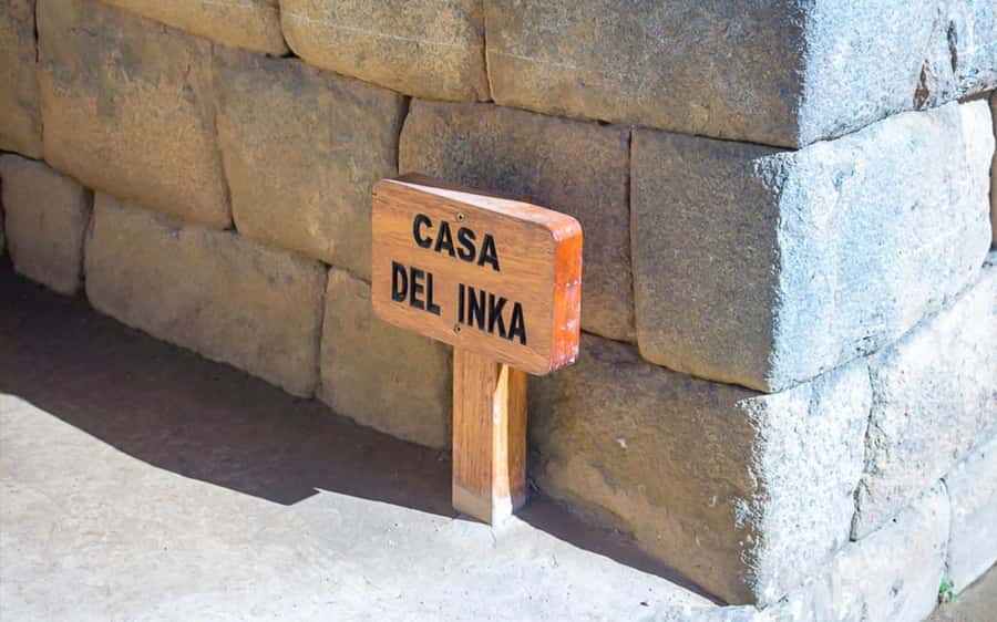 From Cusco: One-Day Round Trip to Machu Picchu by Train - Circuit choices at Llaqta Machu Picchu: what Circuit 1 or 2 means