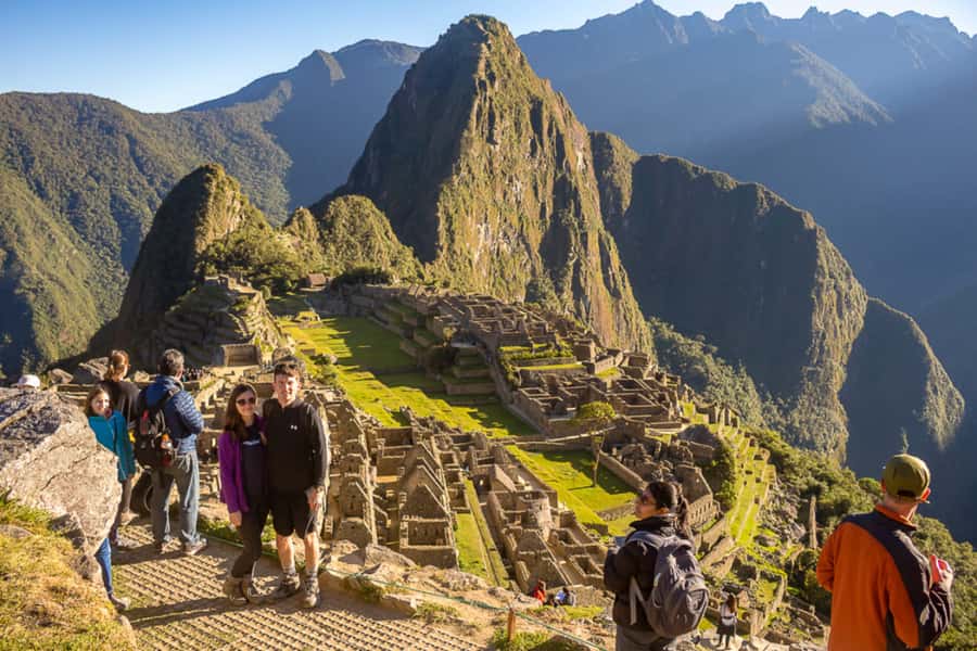 From Cusco: One-Day Round Trip to Machu Picchu by Train - 04:00 Pickup to Ollantaytambo: getting on the right train