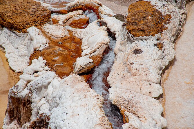 From Cusco: Sacred valley and Moray salt Mines - Chinchero weaving with a local family (and free admission)