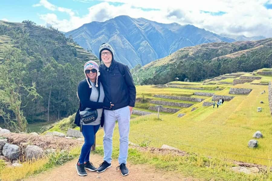 From Cusco: Sacred Valley & Maras Salt Mines with Lunch - Pisac hilltop ruins and the handicraft market for real souvenirs