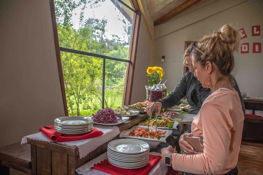 From Cusco: Sacred Valley with Drop-ff in Ollantaytambo - Urubamba Buffet Lunch: A Real Meal in the Middle of a Travel Day