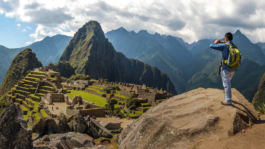 From Cusco: Train Ride and Guided Tour of Machu Picchu - Private Machu Picchu Tour: How the Guide Changes Everything