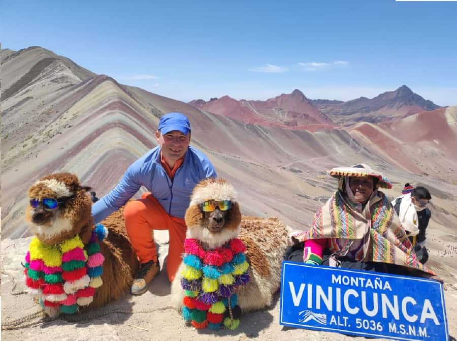 From Cusco: Vinicunca Rainbow Mountain Day Trip - The Trailhead Setup: Checkpoint, Entrance Fee, and Guided Start