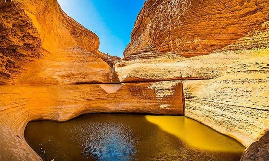 From Ica || Full Day Excursion to Los Perdidos Canyon || - Ocucaje main square: statues, breakfast time, and a small museum option