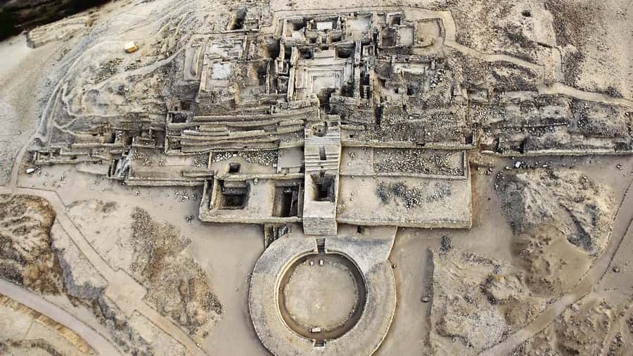 From Lima: Excursion to Caral and Bandurria - The full-day schedule: 9:00 a.m. pickup to about 8:00 p.m.