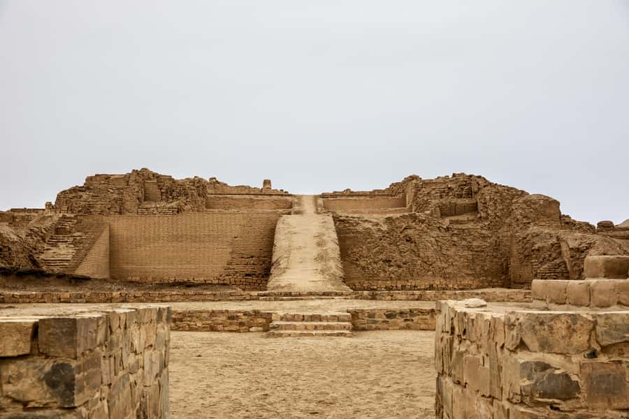 From Lima: Excursion to the Temple of Pachacamac - Guide Quality Makes the Difference (Gabriel and Sony as Examples)
