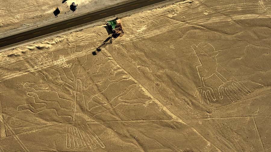 From Lima: Full day flight over in the Nazca Lines - A full-day Nazca Lines flight starts at 4:00 AM in Miraflores