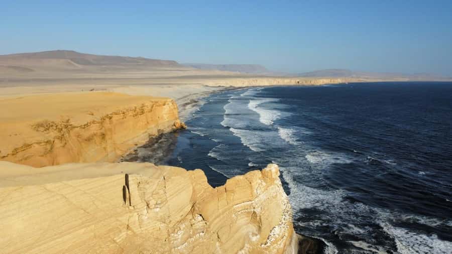 From Lima: Huacachina Oasis & Ballestas Island - ENGL / ESPA - Price and value for a Lima to Huacachina plus Paracas day