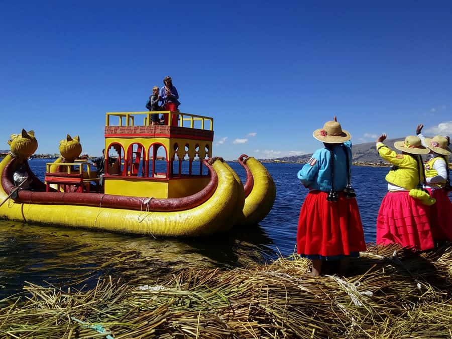 From Puno: Floating Islands of the Uros Half-Day Tour - What to bring, what to wear, and how to avoid hassle