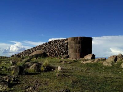 Sillustani Tombs and Tourist View Point Puma