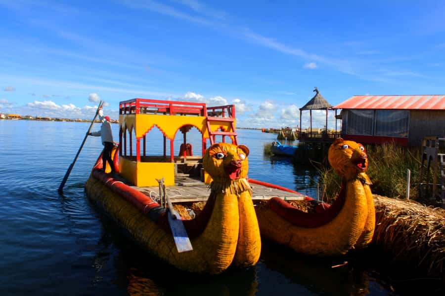 From Puno: Uros floating islands half Day tour - Why the Uros floating islands feel so different on Lake Titicaca