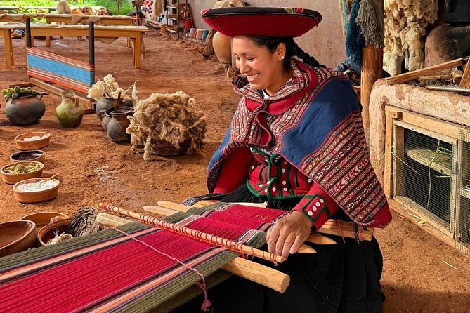 From the Sacred Valley Chinchero, Maras, Moray and Ollantaytambo - Chinchero textiles at the Textile Interpretation Center, from fiber to dye