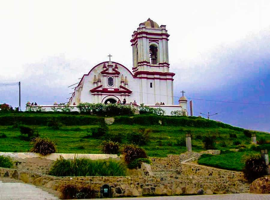 From Trujillo: Complete full day tour with museums - Morning in the Moche Countryside: Crafts, Workmanship, and Gastronomy