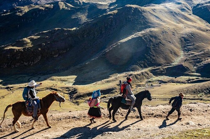 Full Day Hiking Tour in Rainbow Mountain Vinicunca Cusco - Who should book this Rainbow Mountain full day tour