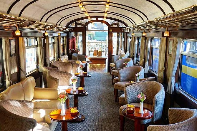 Full day: Luxury train from Cusco to Puno - La Raya at 4,300m: the border stop and a textiles break