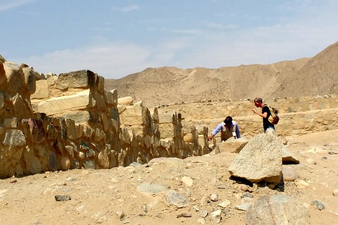 Full-Day Private Caral Trip from Lima - Stop 1: Entering Zona Arqueologica Caral and Getting the Guided 2-Hour Walk Right
