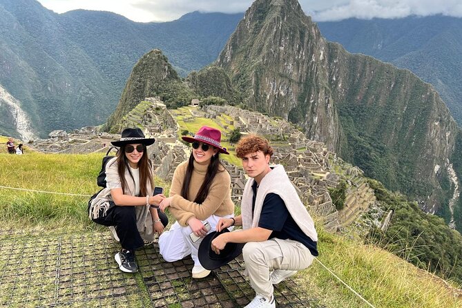 Full Day Private Guided Tour in Machu Picchu - Lunch at Julian restaurant: your practical reset point