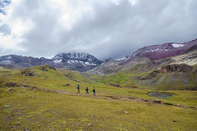 Full-Day Rainbow Mountain & Red Valley Small-Group Trek from Cusco - Rainbow Mountain Hike: 7.5 km, About 3.5 Hours, and the Final Steep Push