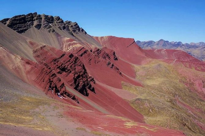 Full Day Rainbow Mountain & Red Valley View Point Tour from Cusco - Food and comfort on a long day: what’s included and what to watch