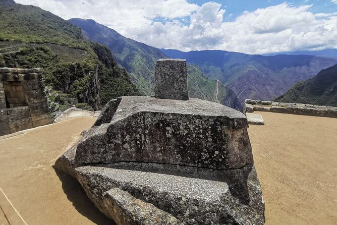 Full-Day Tour to Machu Picchu from Cusco - Communication and guide support you might rely on