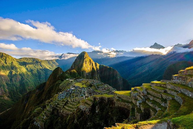 Full-Day Tour to Machu Picchu from Cusco - Cusco to Ollantaytambo by car, then the Sacred Valley train ride