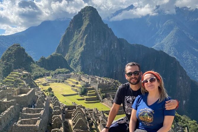 Full Day Tour to Machupicchu - The Cusco start: Plaza de Armas pickup sets the tone