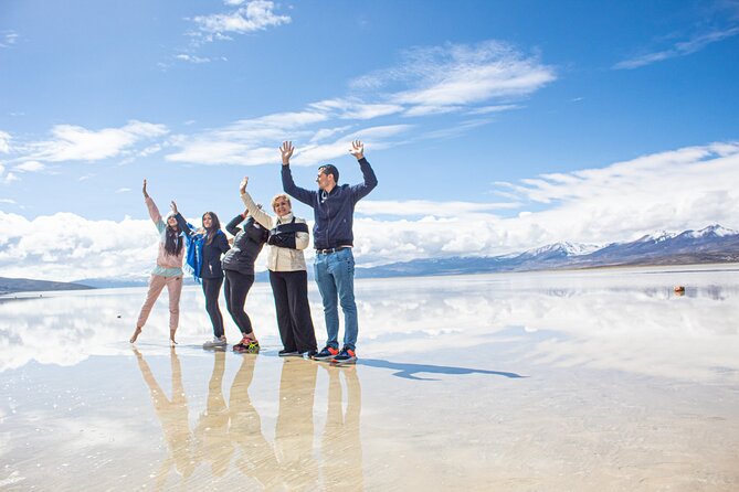 Full Day Tour To The Salt Lake Salinas in Arequipa - Mini Volcán de Logén hot springs: where you trade binoculars for warm water
