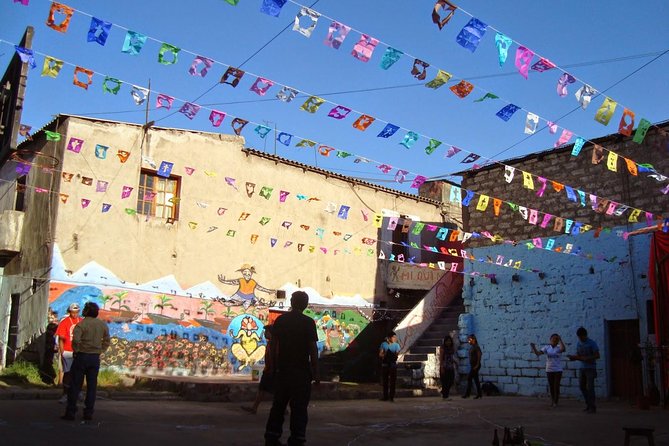Golden hour, legends of Arequipa and Peruvian Coffee - Stop 4: Lautrec Cafe break, two Peruvian coffees plus art on the walls