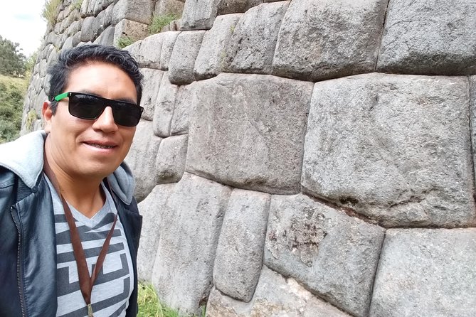 Half-Day City Tour Cusco with Inca museum - Stop 4: Q’enqo, the labyrinth idea and underground channels