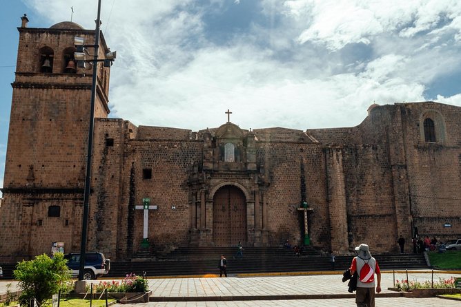 Highlights & Hidden Gems With Locals: Best of Cusco Private Tour - San Pedro Market: what locals really do (and taste)