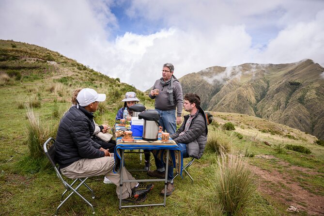 Hike with Llamas and Alpacas in the Sacred Valley from Cusco - Altitude, hills, and how to keep the day comfortable
