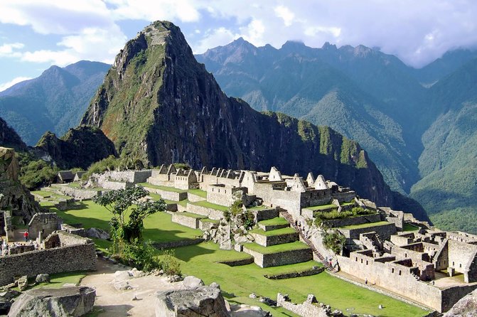 Hiram Bingham Round Trip Luxury Train to Machu Picchu - Belmond Hiram Bingham: what you’re really paying for