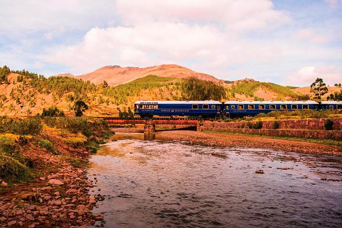 Hiram Bingham Round Trip Luxury Train to Machu Picchu - Return to Cusco: dinner, music, and how to handle the long day