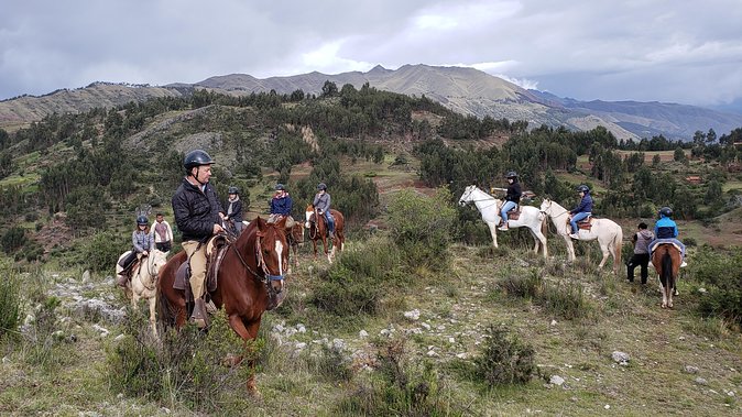 Horseback Tour in cusco to Temple of the Moon & Hidden temples - The 2-hour horseback ride: trained horses and real scenery