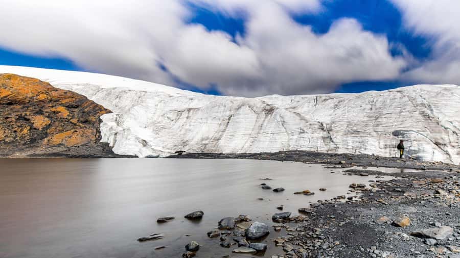 Huaraz-Excursion to the Pastoruri Snows and Puyas Raymondi - Pastoruri Glacier from Huaraz: why this day feels special
