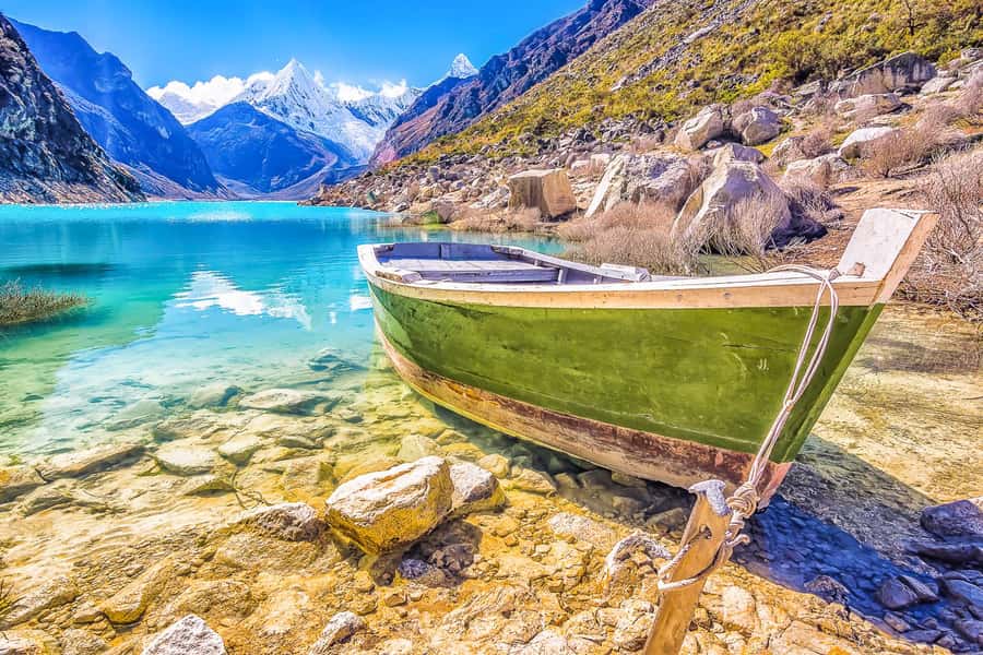 Huaraz: Full-day Tour to Lake Parón with Optional Lunch - Caraz at the end: Plaza de Armas and quick candy-store time