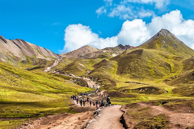 Humantay Lake, Machu Picchu by train and Rainbow Mountain 3 days in Cusco - Day 3 Vinicunca, also called Rainbow Mountain: the early start that makes the view possible