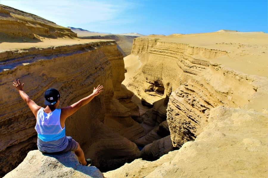 Ica / Huacachina : Canon de los Perdidos - Ica's Hidden Gem - From Wind Erosion to a Canyon Crack You Can Actually See