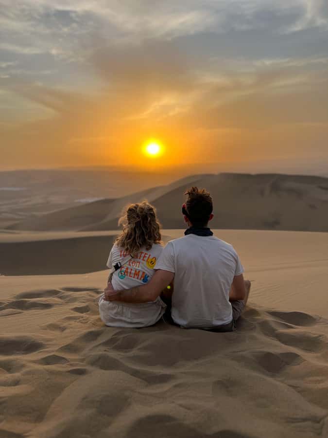 Ica/Huacachina: Crazy buggy in the dunes at sunset + sand sled - The 3-Hour 4x4 Buggy Ride: Up and Down Real Dunes
