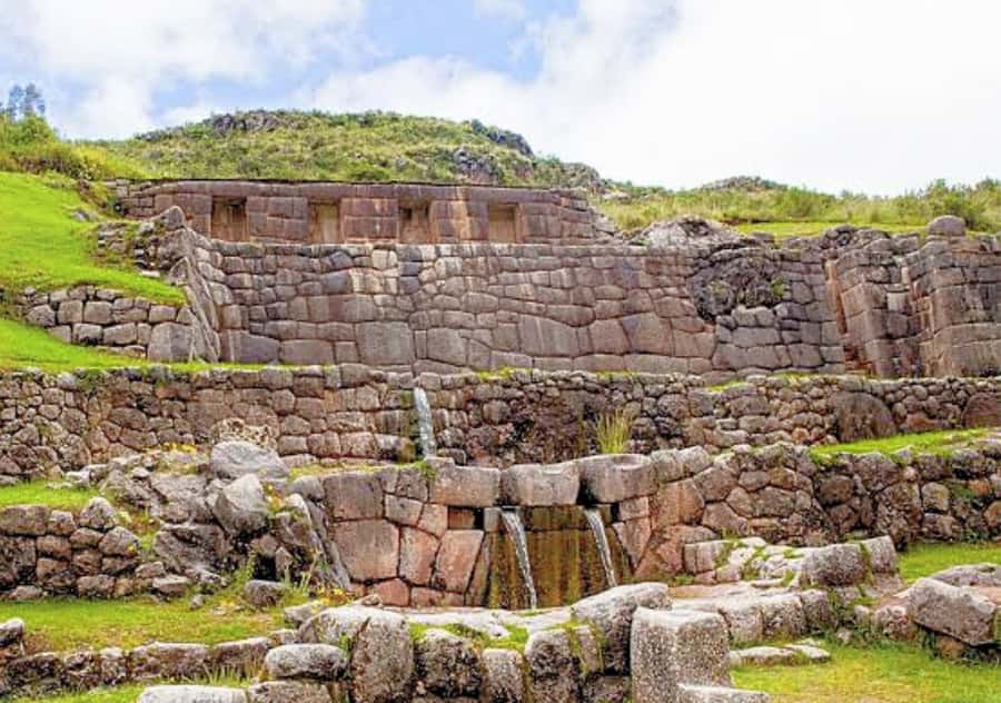 In Cusco: Saqsaywaman, Qenqo, Pukapukara, Tambomachay. - Price and logistics: what you pay, what you should double-check