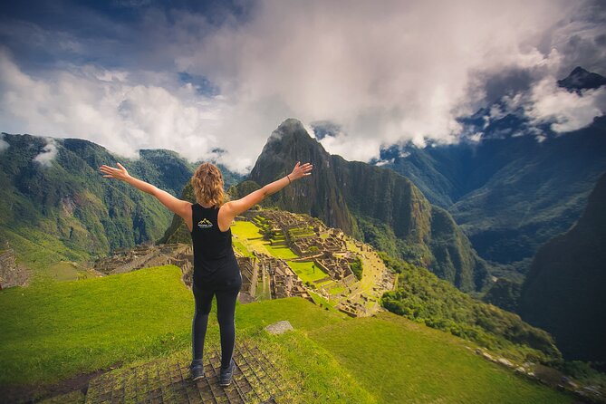 Inca Jungle 4-Day Tour: Full Adventure to Machu Picchu Included - Day 4: 4:30 am sunrise hike to Machu Picchu, guided walking tour, optional peaks