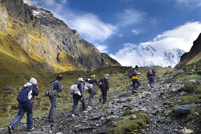 Inka Trail 4 Days to Machupicchu - Day 3: Runcurakay, Phuyupatamarka (above the clouds), and Wiñayhuayna