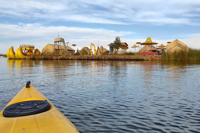 kayak uros mas conexión con isla Taquile - Price and Value vs What Costs Extra