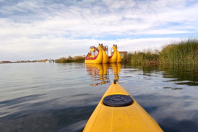 kayak uros mas conexión con isla Taquile - 7:00 AM in Puno: Pickup, Dock Briefing, and Kayak Basics