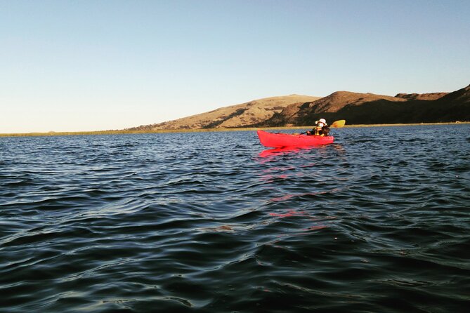 Kayaking uros island (half day) - Getting on the water: paddling at your own rhythm