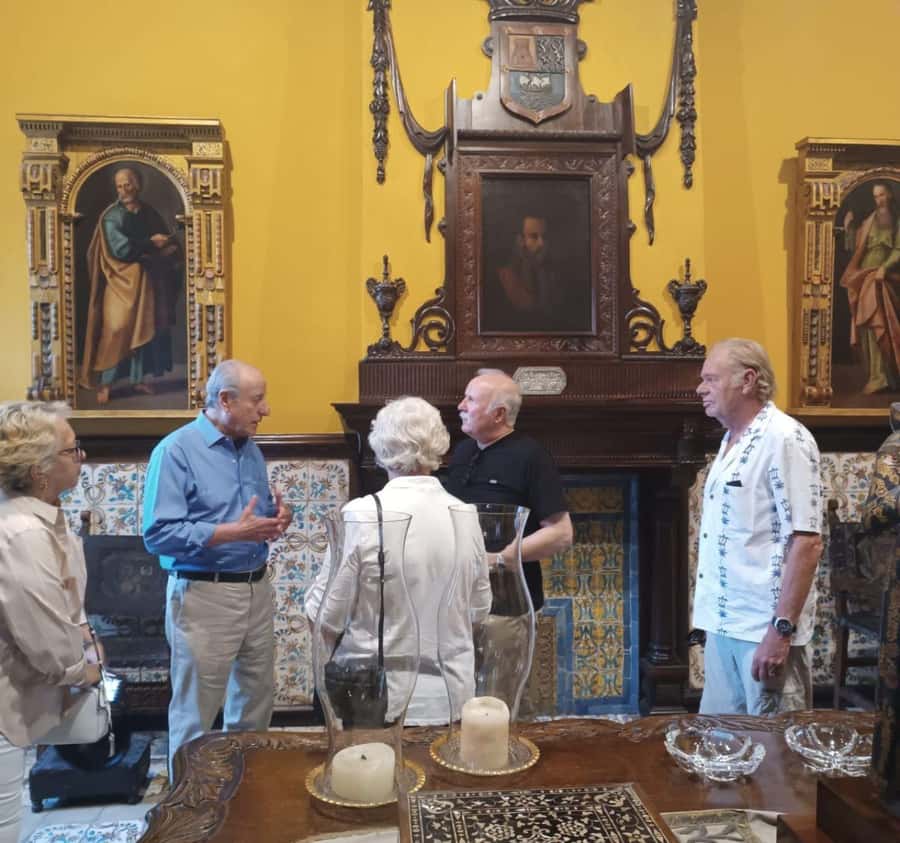 La casa de Aliaga, an alive colonial jewel at Lima center. - What the 40-minute guided visit actually focuses on
