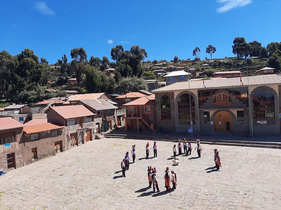 LAKE TITICACA 2-DAY EXCURSION: UROS AMANTANI AND TAQUILE + 3 MEALS - Should You Book This 2-Day Lake Titicaca Trip?