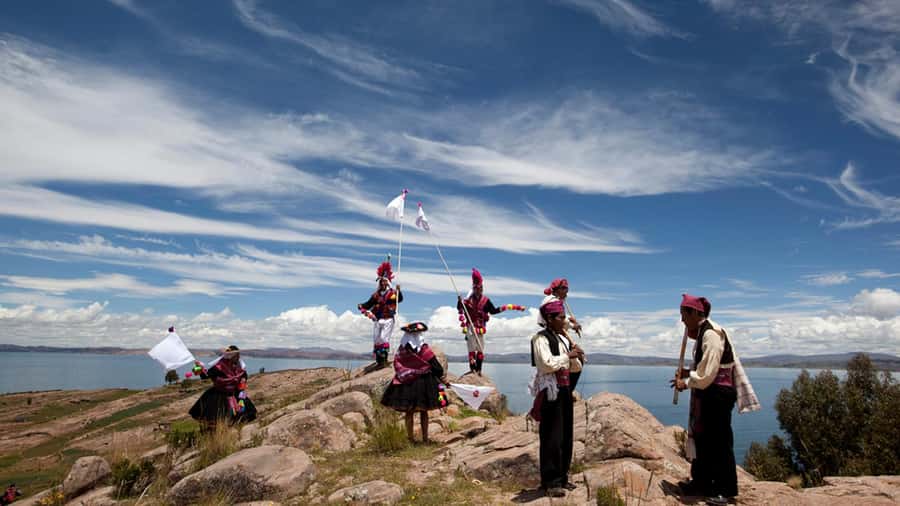 Lake Titicaca 2-Day Tour to Uros, Amantani and Taquile - Uros Floating Reed Islands: what you’ll see and the optional reed boat ride